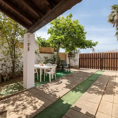 100 Meters Walk To The - Cozy Nest For Your Holidays *