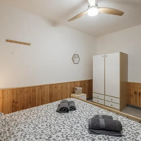 100 Meters Walk To The - Cozy Nest For Your Holidays Campu Longu