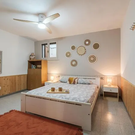 100 Meters Walk To The - Cozy Nest For Your Holidays Campu Longu